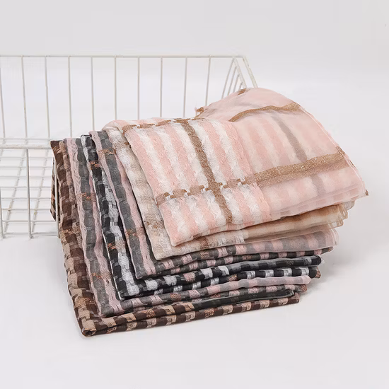 Supplier Wholesale Fashion Classic Jacquard Plaid Wool Blend Winter Scarf
